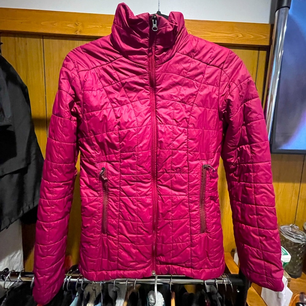 Decathlon Forclaz Magenta Quilted Trek 100 Women's Jacket, Size Small